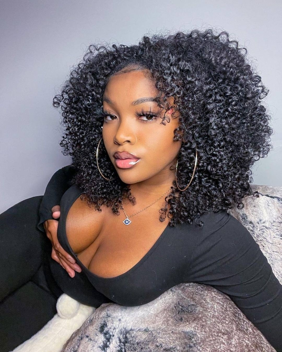 𝑼𝒘𝒂𝒗𝒚 𝑷𝒓𝒆𝒎𝒊𝒖𝒎 𝑳𝒊𝒏𝒆 Glueless Nœuds Pré-blanchis Kinky Curly Perruque Sans Colle 250%Densité