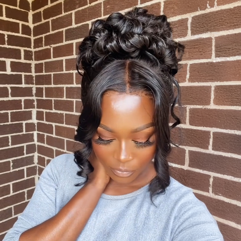 𝑷𝒆𝒓𝒓𝒖𝒒𝒖𝒆 𝑴𝒂𝒓𝒊𝒂𝒈𝒆 𝑷𝒓𝒆́-𝑪𝒐𝒊𝒇𝒇𝒆́𝒆 Coiffures Mariage Rapides Chignon Ondulé Frange Des Deux Côtés Cheveux Humains 13×4 Dentelle