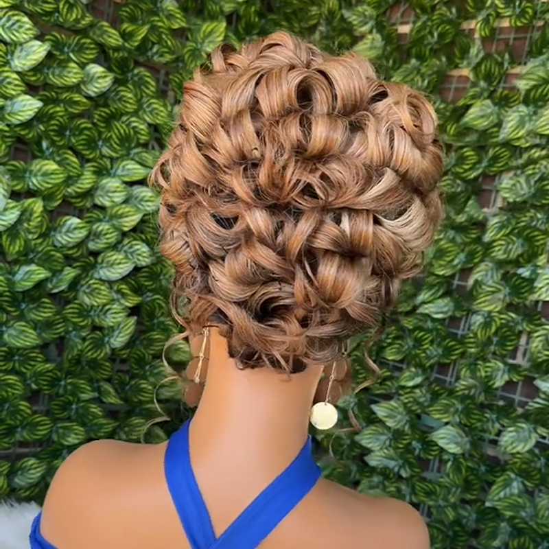 𝑷𝒆𝒓𝒓𝒖𝒒𝒖𝒆 𝑴𝒂𝒓𝒊𝒂𝒈𝒆 𝑷𝒓𝒆́-𝑪𝒐𝒊𝒇𝒇𝒆́𝒆 Coiffures Mariage Rapides Chignon Dégradé Marron Ondulé Frange Des Deux Côtés 13×4 Dentelle Perruque