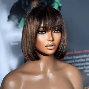 𝑼𝒘𝒂𝒗𝒚 𝑷𝒓𝒆𝒎𝒊𝒖𝒎 𝑳𝒊𝒏𝒆 Pour Débutants Glueless Bob Perruque Cheveux Humains Avec Mèches Brunes Et Frange Lisse