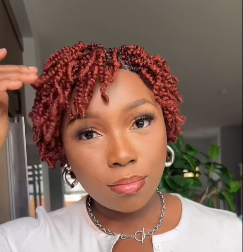 Perruque Pixie Bizarre Avec Tresse Twist Lace Pleine Sans Colle